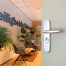 Hoppe Atlanta veiligheidsbeslag kruk/kruk - aluminium F1 - PC55 met kerntrekbeveiliging (afgerond) - SKG***