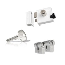 Ne&shy;mef 4154 op&shy;leg&shy;slot - wit - doorn&shy;maat 50 mm - draai&shy;rich&shy;ting 1 + DOM Plu&shy;ra ci&shy;lin&shy;der met kern&shy;trek&shy;be&shy;vei&shy;li&shy;ging (2x) - SKG**