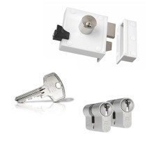 Ne&shy;mef 4154 op&shy;leg&shy;slot - wit - doorn&shy;maat 50 mm - draai&shy;rich&shy;ting 2 + DOM Plu&shy;ra ci&shy;lin&shy;der met kern&shy;trek&shy;be&shy;vei&shy;li&shy;ging (2x) - SKG**